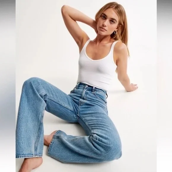 Abercrombie & Fitch The 90s Relaxed Jean High rise jeans Medium Wash 31 - Picture 1 of 9